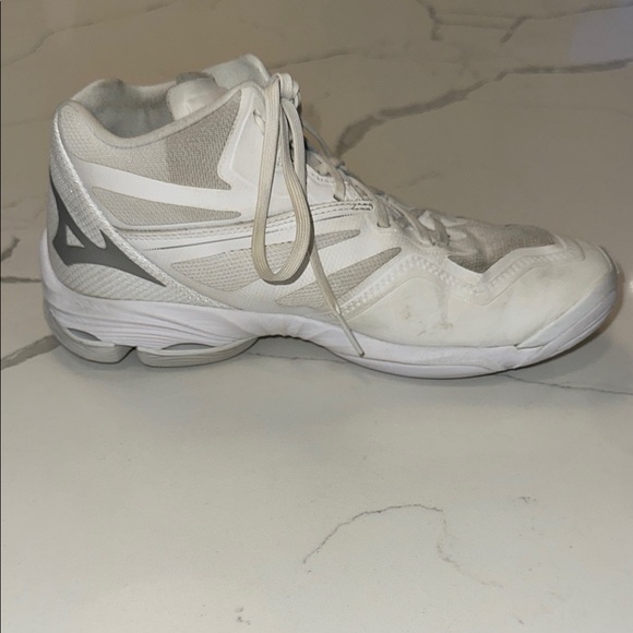 Mizuno Wave Lightning z6 volleyball shoes - Picture 4 of 11